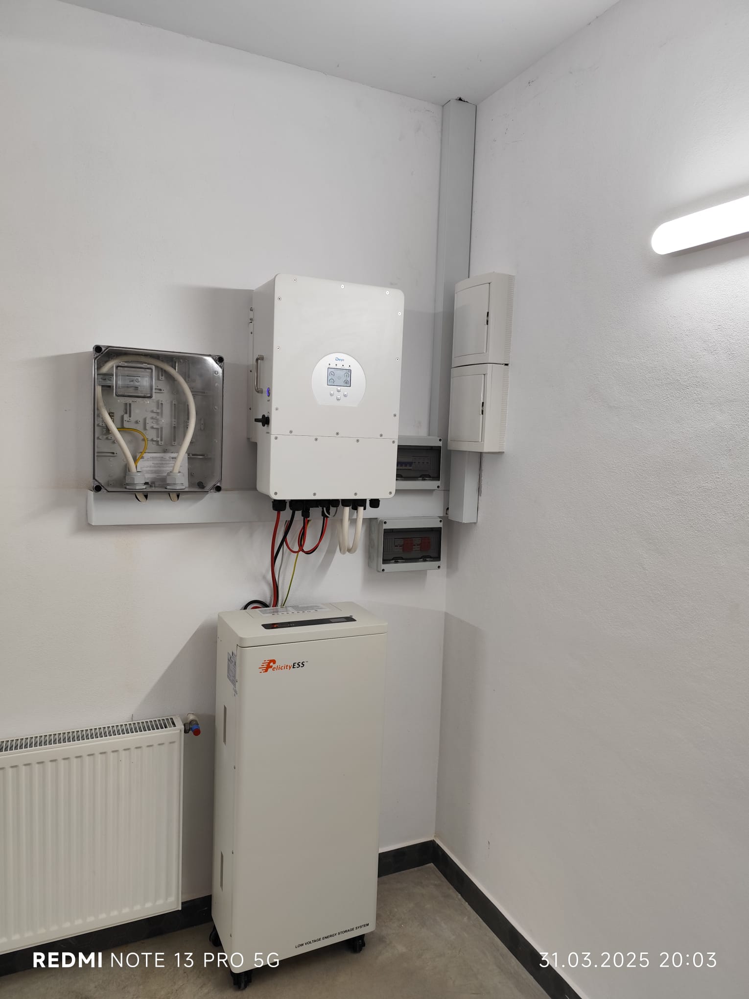 sistem fotovoltaic cu baterie